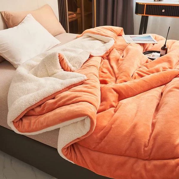 Kuschelige Fleece-Decke für Sofa und Bett – Perfekt für Reisen