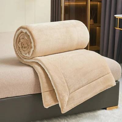 Kuschelige Fleece-Decke für Sofa und Bett – Perfekt für Reisen