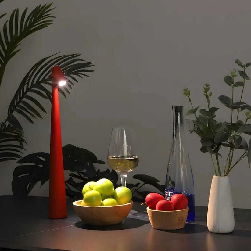 Tragbare Aluminium Tischlampe mit USB-Aufladung und Dimmfunktion
