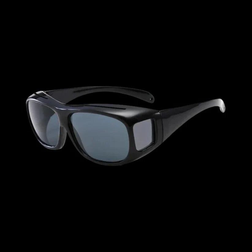 Überziehbare Nachtfahrbrille mit polarisierten, gelb getönten Gläsern