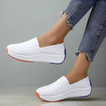 Luftige Slip-On Sneakers für Damen mit Weitem Zehenbereich und Gepolsterter Sohle