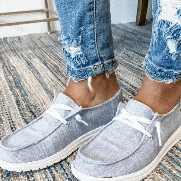 Bequeme Sneaker mit breiter Zehenbox und gepolsterter Innensohle