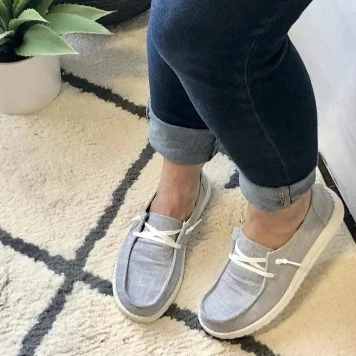 Bequeme Sneaker mit breiter Zehenbox und gepolsterter Innensohle