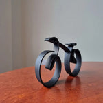 Elegante Drahtkunst Fahrradskulptur für jeden Raum