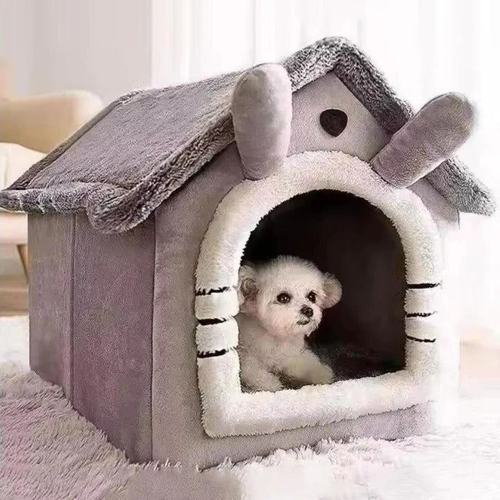 Gemütliches Katzenhaus für drinnen mit weichem Kissen
