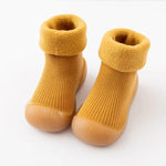 Rutschfeste Socken-Schuhe für kleine Kinder – Wärme und Sicherheit