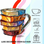 Literarischer 3D Becher – Handbemalt für Bücherliebhaber