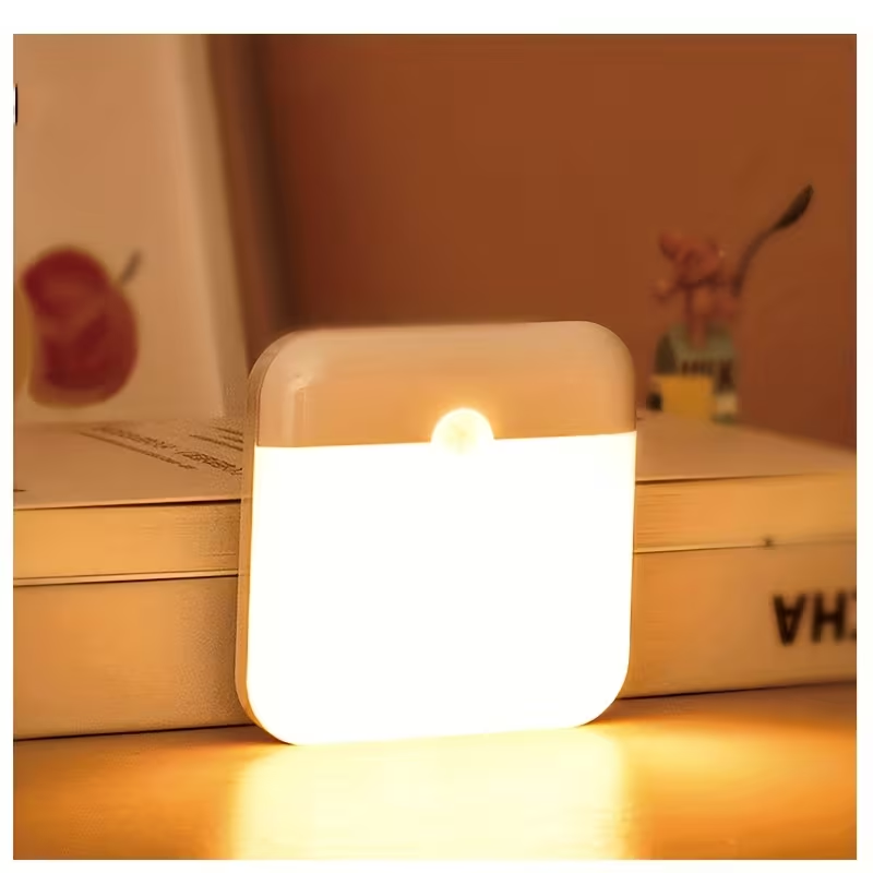 Intelligente Bewegungsmelder-Nachtlampe – Wiederaufladbares LED-Licht für Zuhause