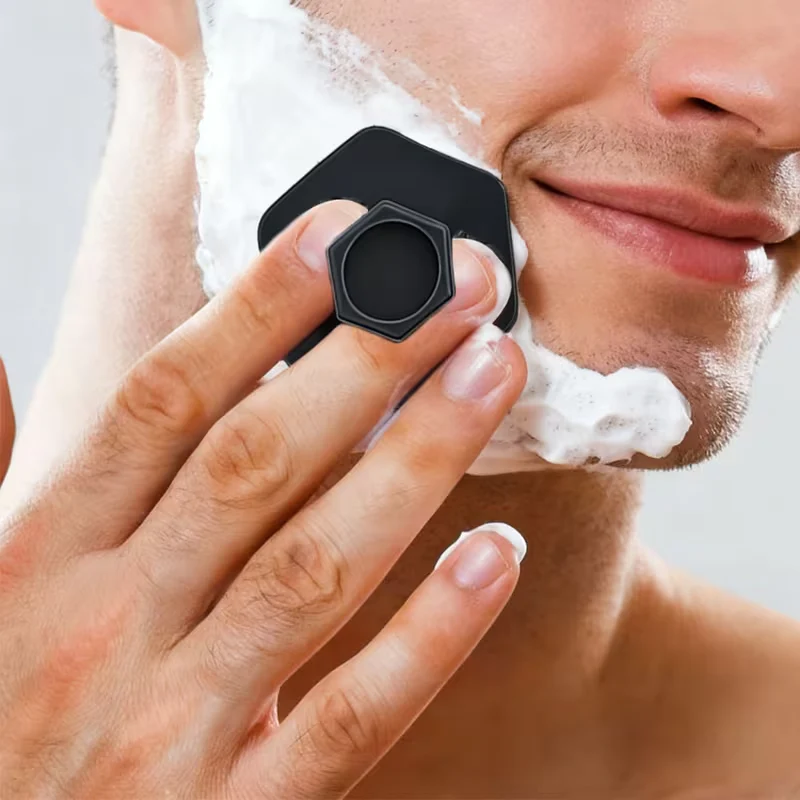Hygienic 4-piece silicone brush set for your bathroom