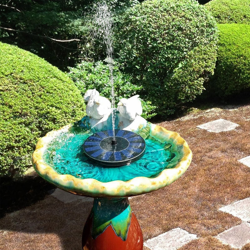 Solarbetriebene Schwimmende Gartenfontäne für Teiche