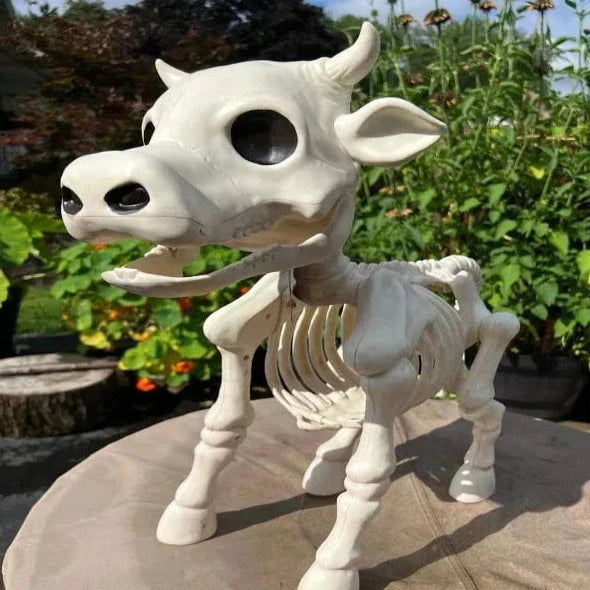 Gruselige Halloween-Dekoration: Kuh- und Pferdeskelett Set