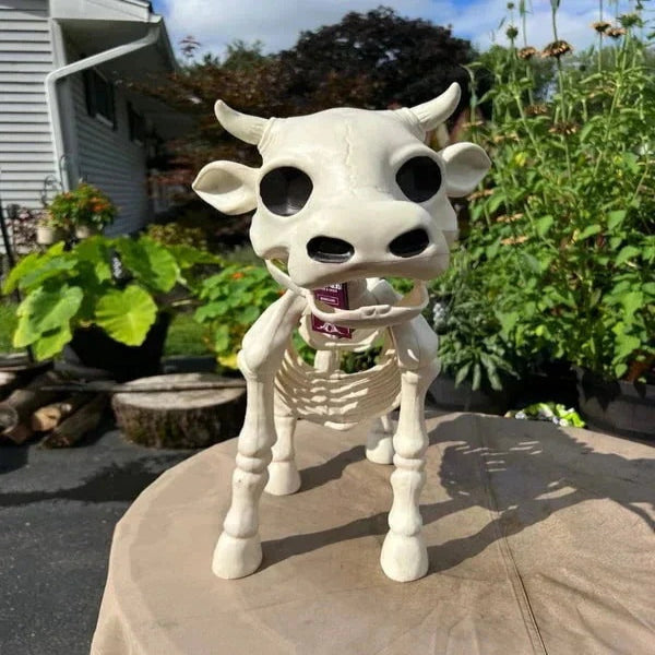 Gruselige Halloween-Dekoration: Kuh- und Pferdeskelett Set