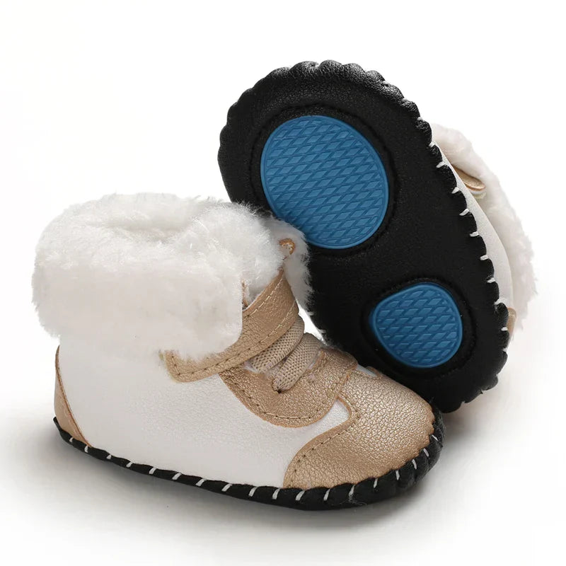 Bequeme und warme Babyschuhe für den Winter mit verstellbarem Verschluss