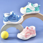 Atmungsaktive Kinderschuhe aus luftdurchlässigem Mesh