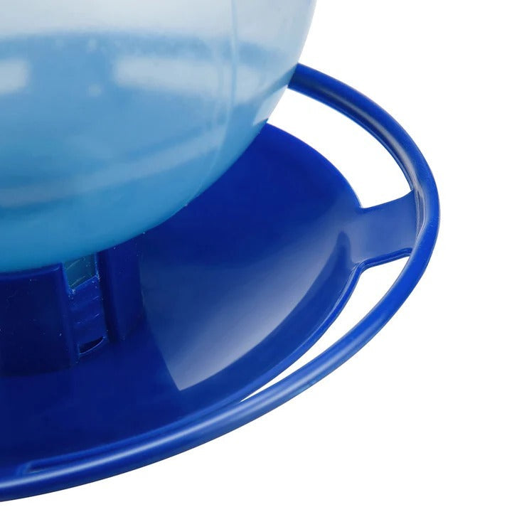 Wasserspender für Vögel in Tropfenform