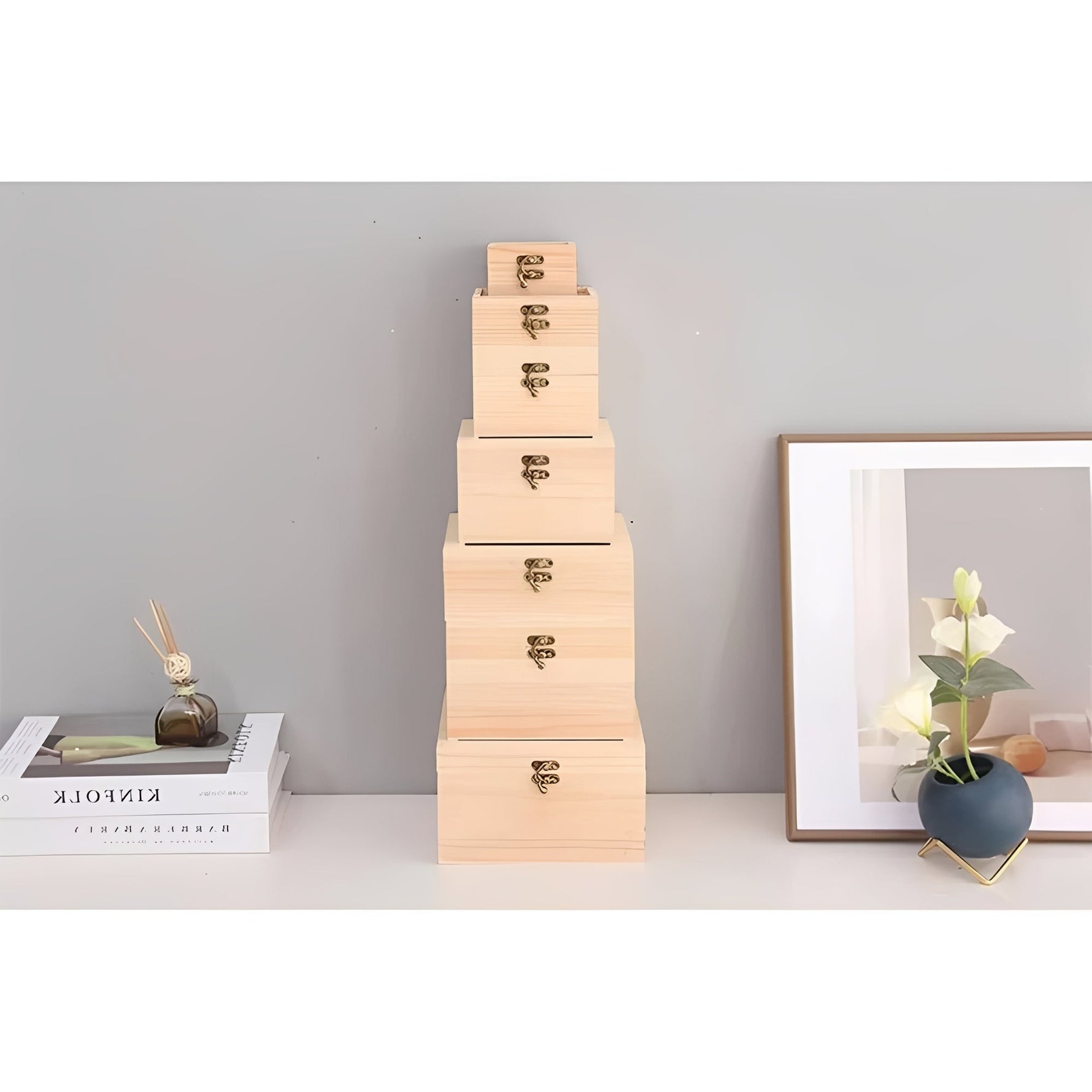 Quadratische Aufbewahrungsbox aus Holz mit Klappdeckel für Schmuck und Büromaterial