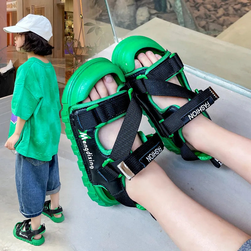 Verstellbare Kindersandalen in Pink und Grün – Ideal für den Sommer