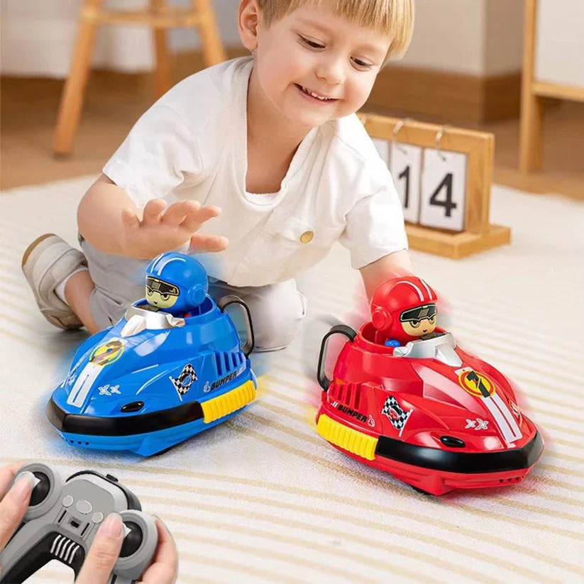 Ferngesteuertes Stoßwagen-Set mit Auslösefunktion, 2er Pack für Kinder