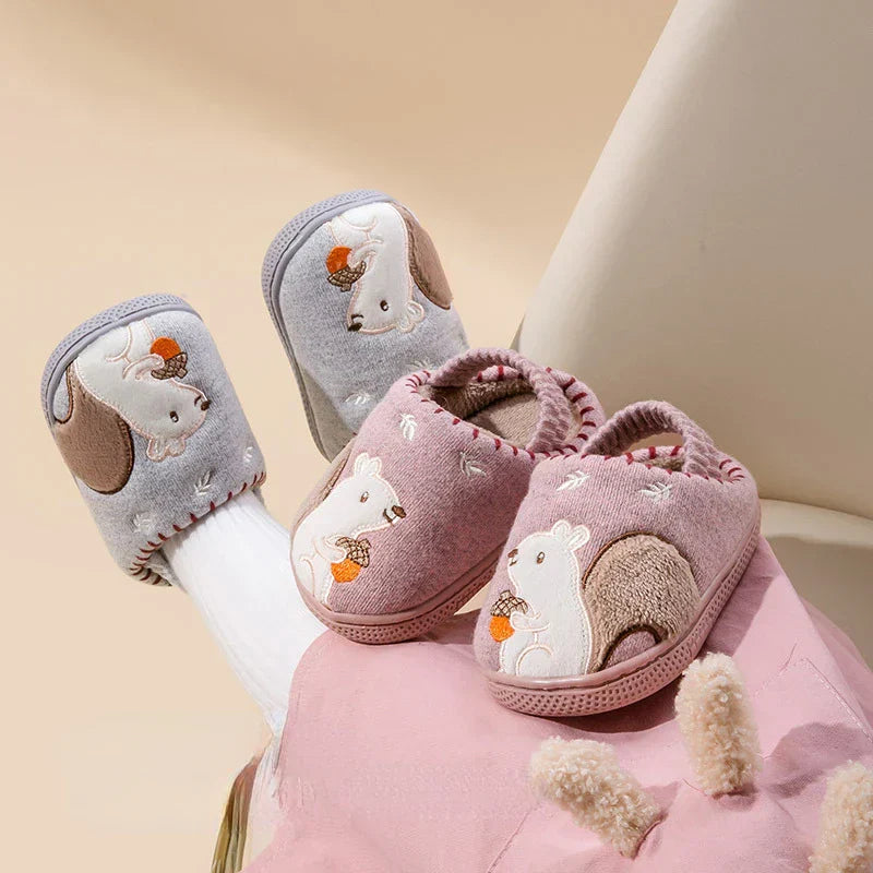 Bequeme Fleece-Hausschuhe für Kinder mit Bären-Cartoon-Motiv