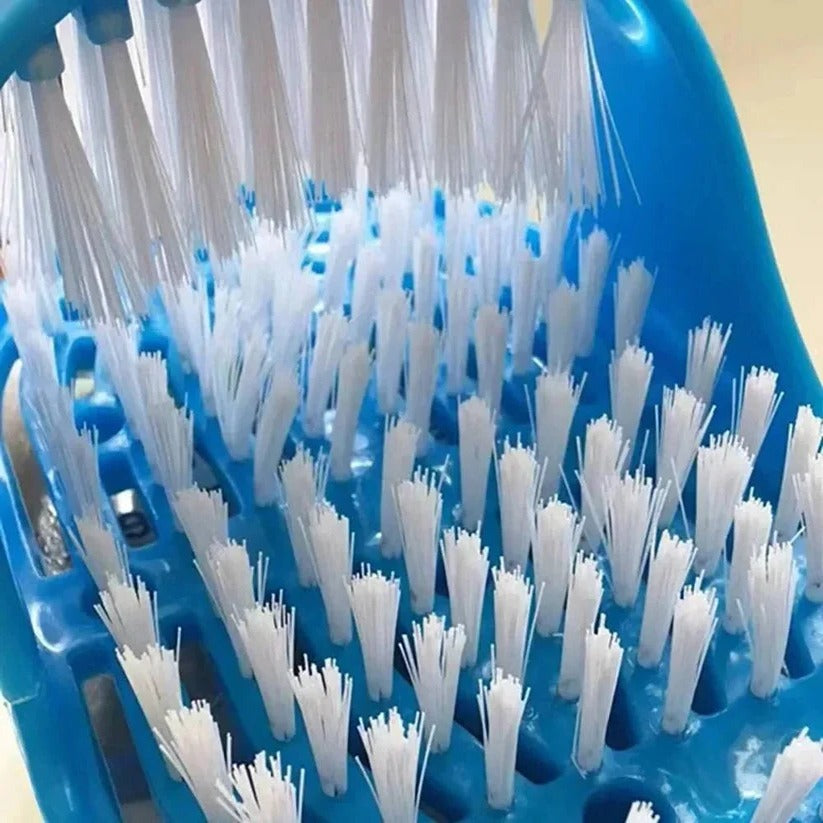 Praktischer Fußreiniger für die Dusche mit konturierten Borsten
