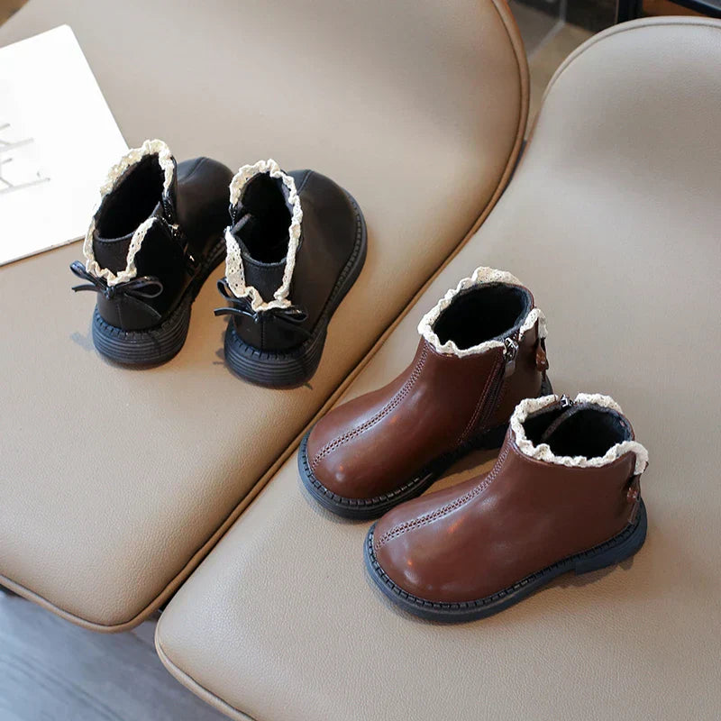 Klassische Rüschenschuhe aus Leder für Kinder – Bequem und Warm