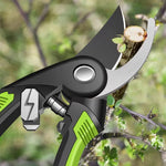 Hochwertige Gartenschneider für präzises Schneiden von Ästen