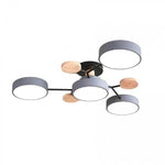 Stylische Deckenleuchte mit verzweigtem Design und LED-Technologie