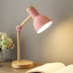 Moderne LED Schreibtischlampe aus Holz