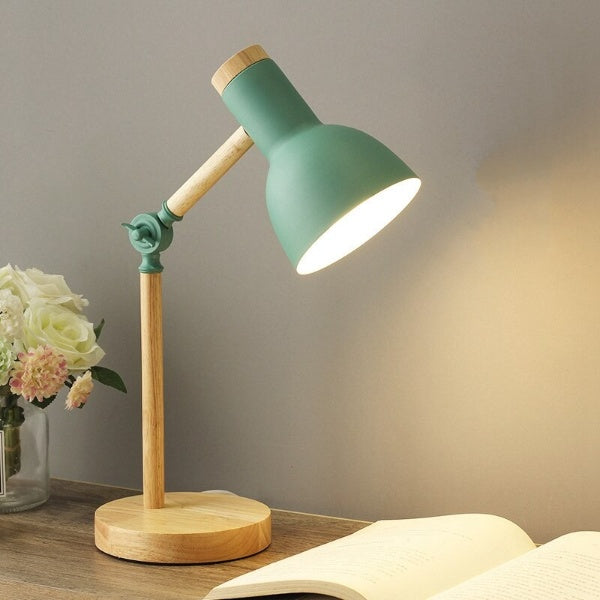 Moderne LED Schreibtischlampe aus Holz