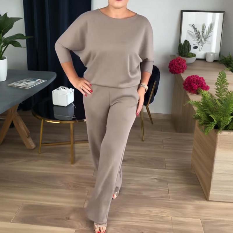 Dreiteiliges Lounge-Set für Damen: Cardigan, Top und Hose