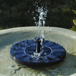 Solarbetriebener Wasserbrunnen für den Garten