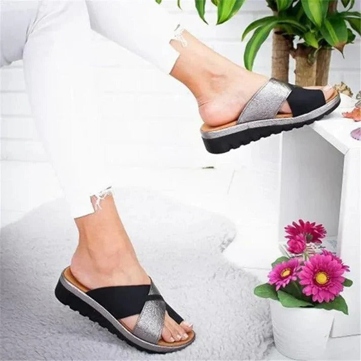 Bequeme Sommer-Sandalen mit Weitem Zehenbereich und Offenem Design