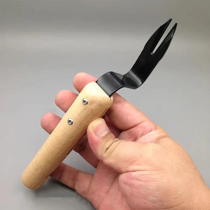 Edelstahl Unkrautstecher mit Holzgriff