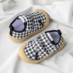 Leichte Kinderschuhe mit Klettverschluss aus atmungsaktivem Material