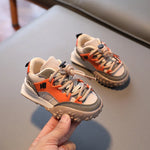 Bequeme und stabile Sportschuhe für Kinder – Moderner Stil