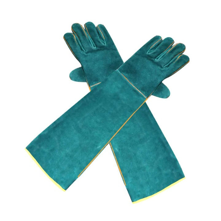 Schutzhandschuhe aus robustem Material für den Umgang mit Tieren