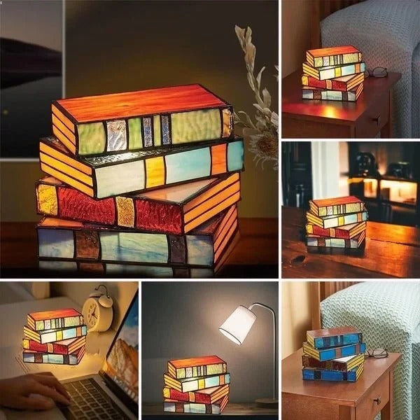 Elegante Tischlampe im Buchdesign