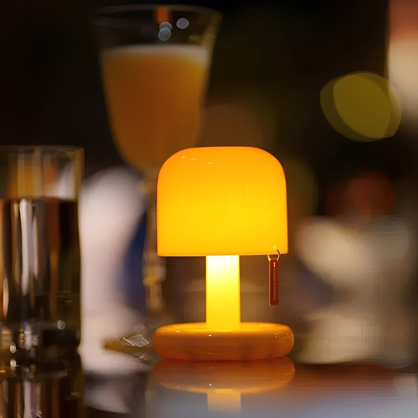 Mini-Projektor für entspannende Sonnenuntergänge mit flexibler Neigung