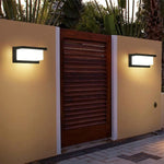 Elegante LED Außenleuchte mit Wandmontage