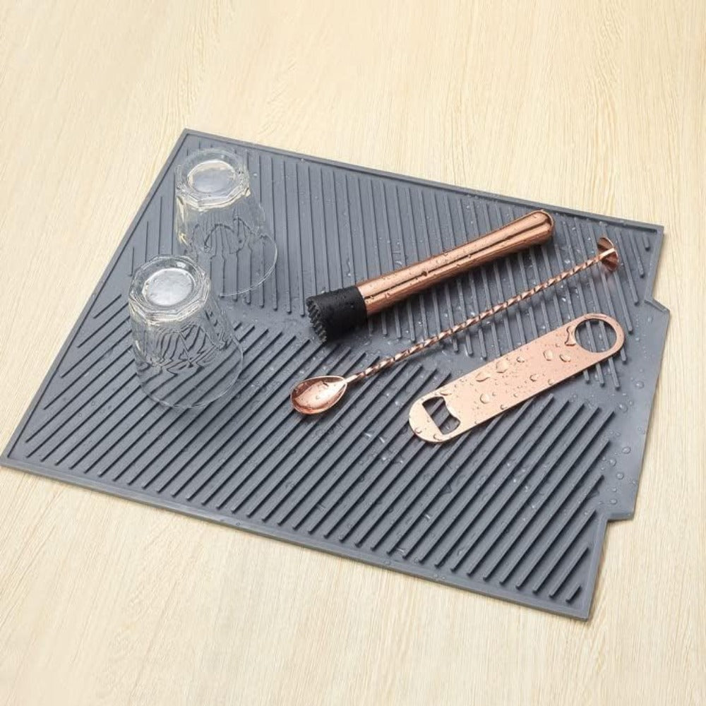 Vielseitige Silikonmatte für Geschirr und mehr