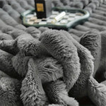 Gemütliche Fleece-Decke für Sofa und Bett – Weich und Pflegeleicht