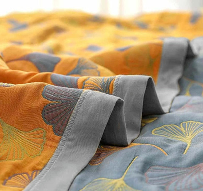 Natürliche Eleganz: Ginkgo Tagesdecke für Ihr Zuhause