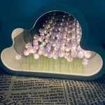 Elegante LED Nachtlampe mit Spiegel im Tulpen-Design