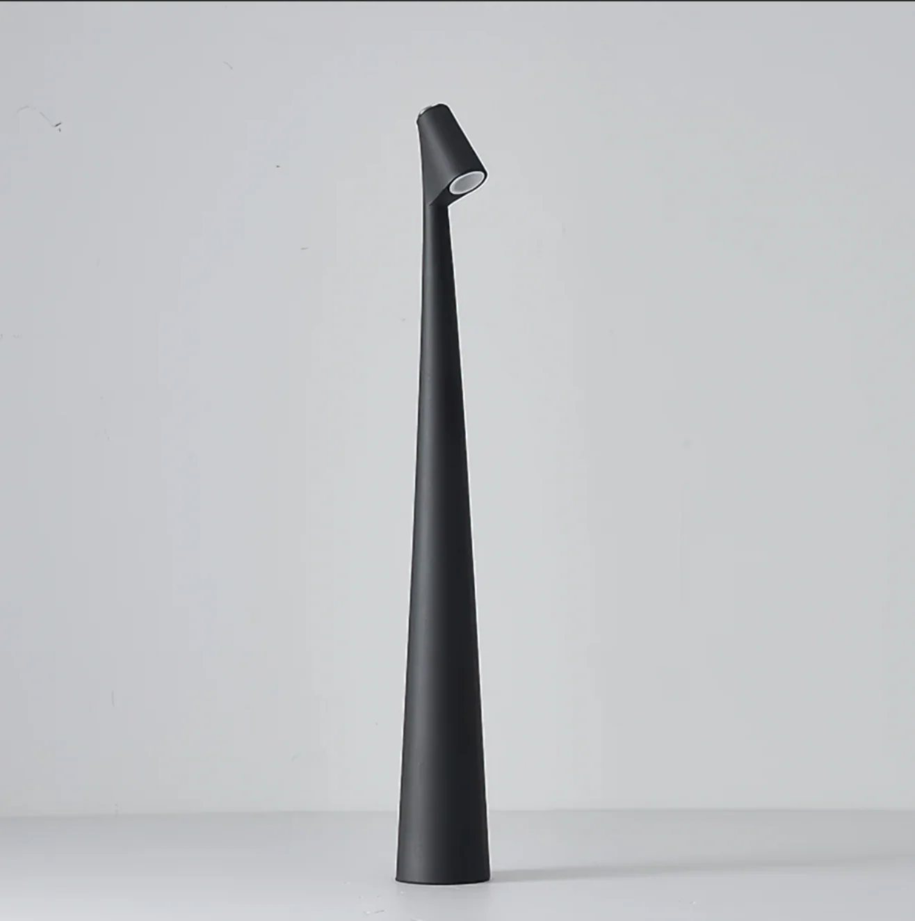 Elegante LED-Stimmungsleuchte im skandinavischen Design