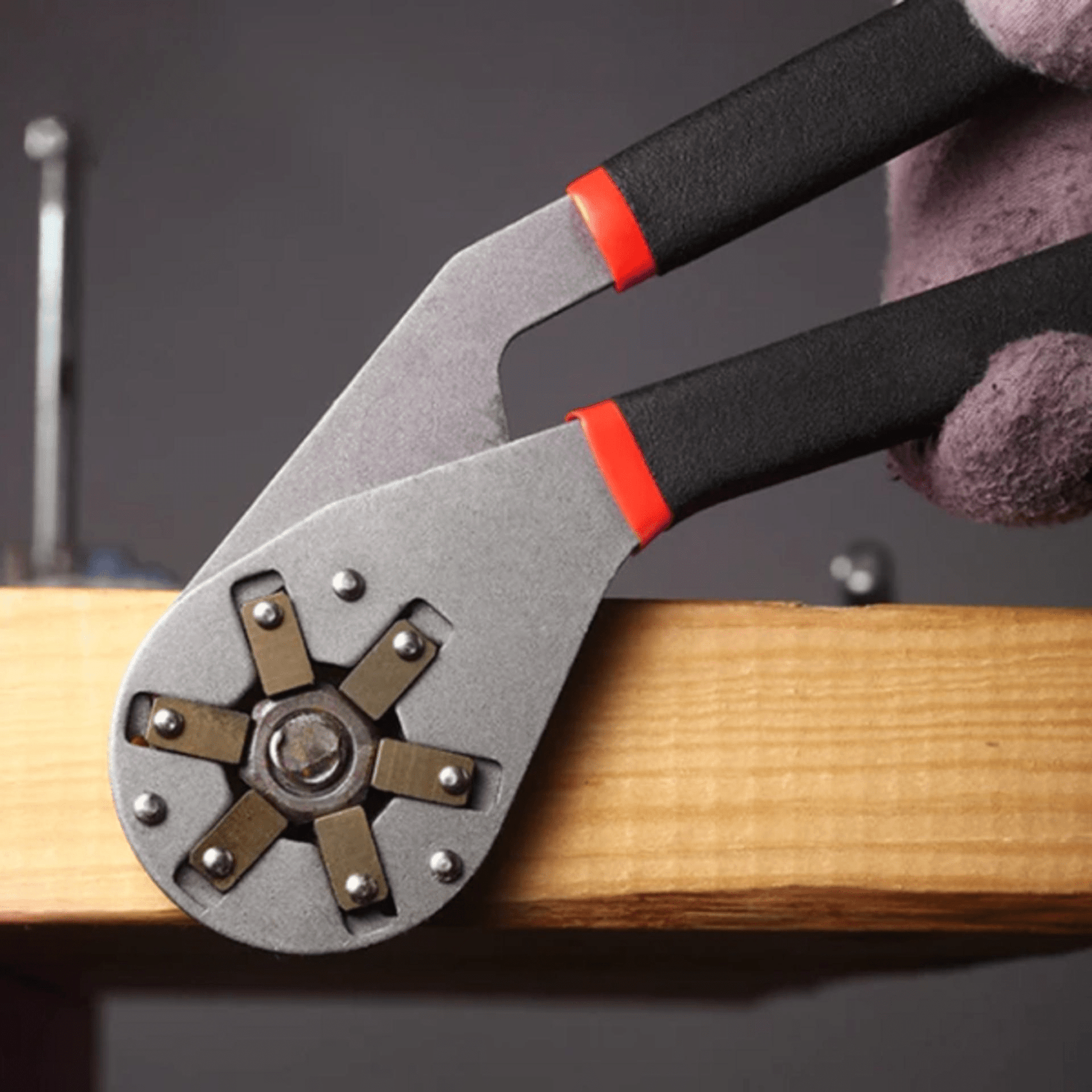 FlexiGrip - Universal Multi-tool for Every Application