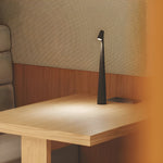 Moderne kabellose LED Tischlampe für elegantes Licht