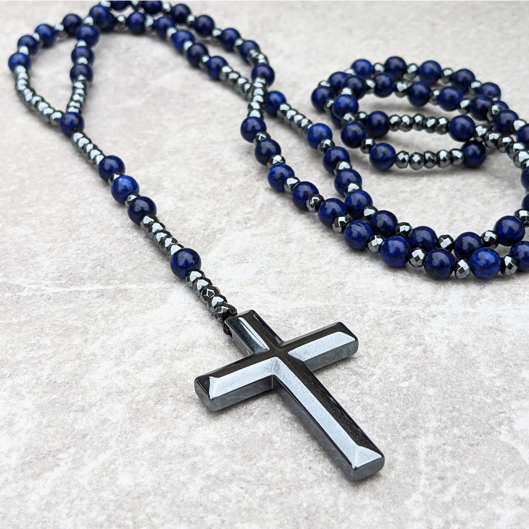 Spiritueller Anhänger mit Tigerauge und Lapislazuli – Rosenkranz für Männer