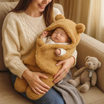 Schlafanzug und Decke für Babys mit Bärenmotiv
