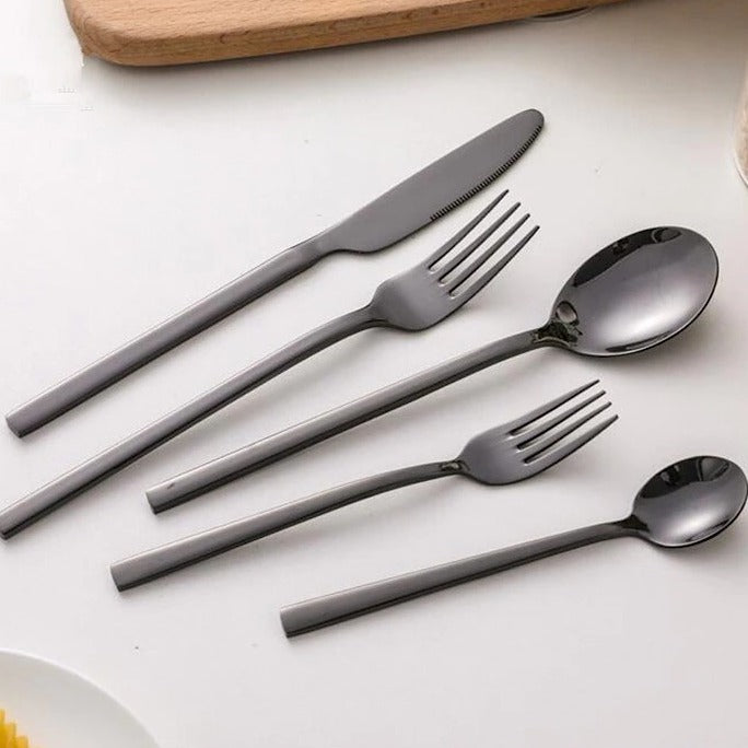 Elegantes 30-teiliges Besteckset für stilvolle Anlässe