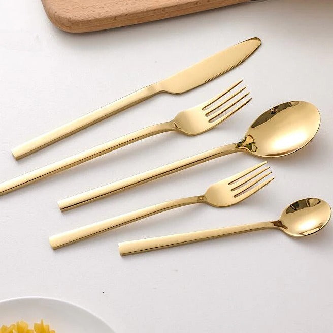 Elegantes 30-teiliges Besteckset für stilvolle Anlässe